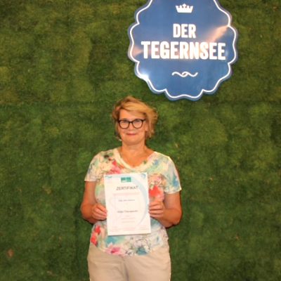 Elke Gebauer mit Zertifikat Waldtherapie